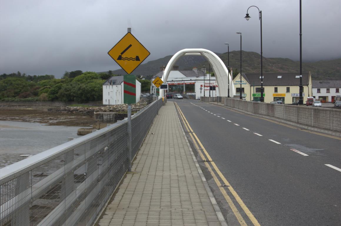 Über die Brücke nach Achill Islands