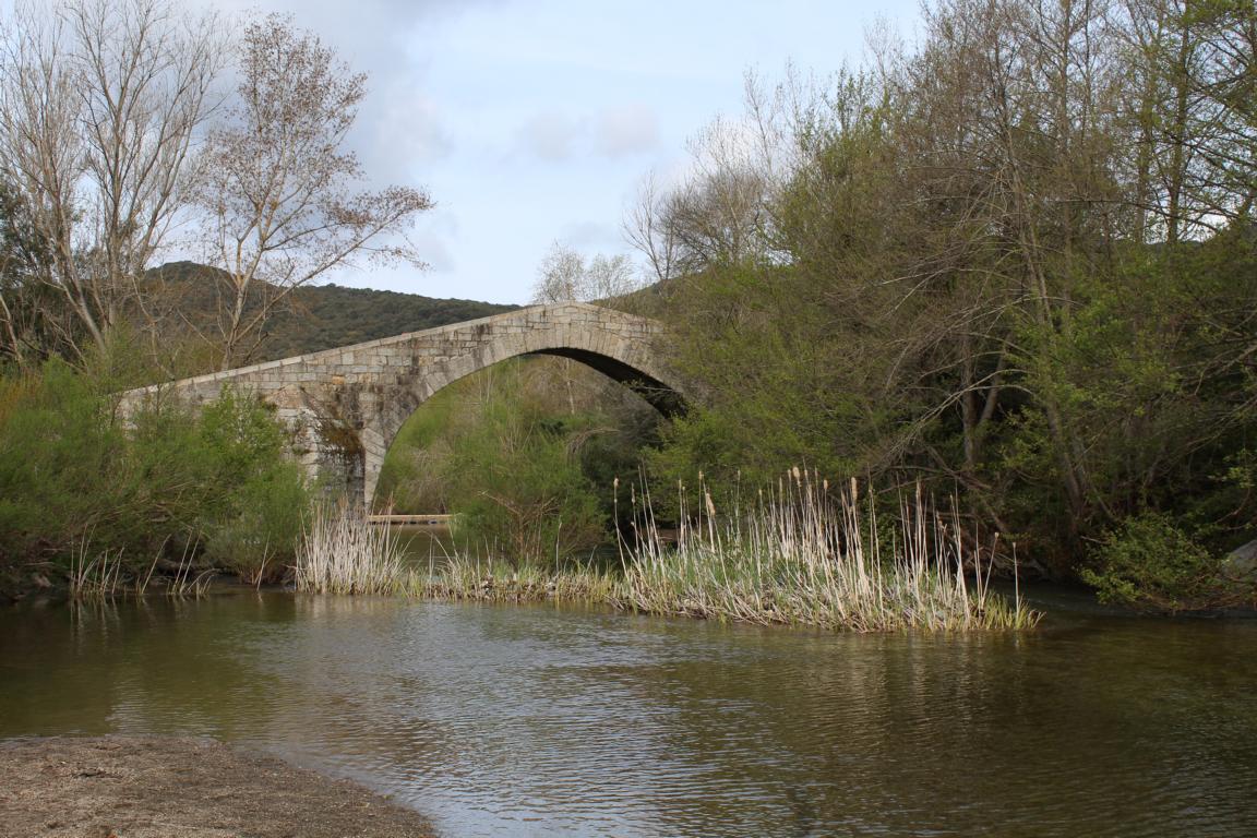 Brücke über den Fluss Rizzanese