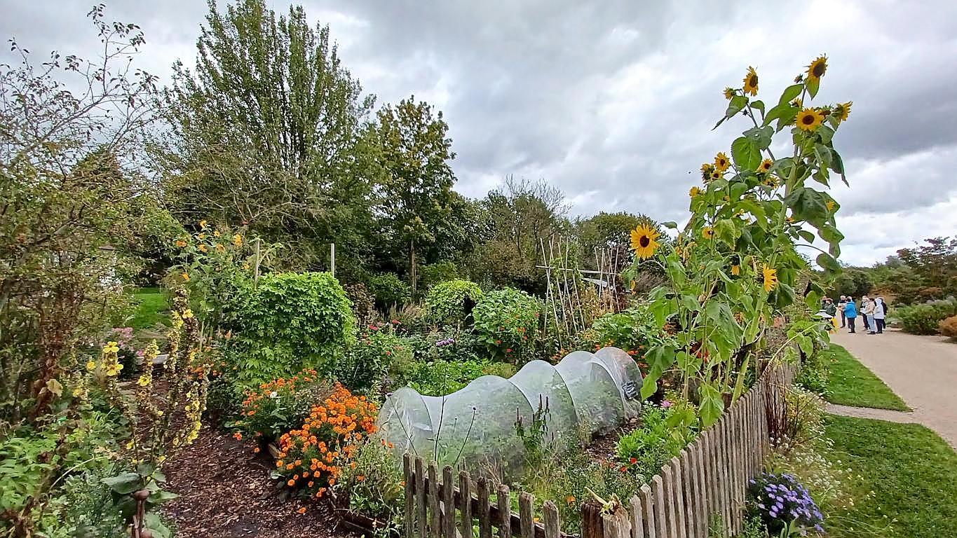 Unterwegs im Park der Gärten