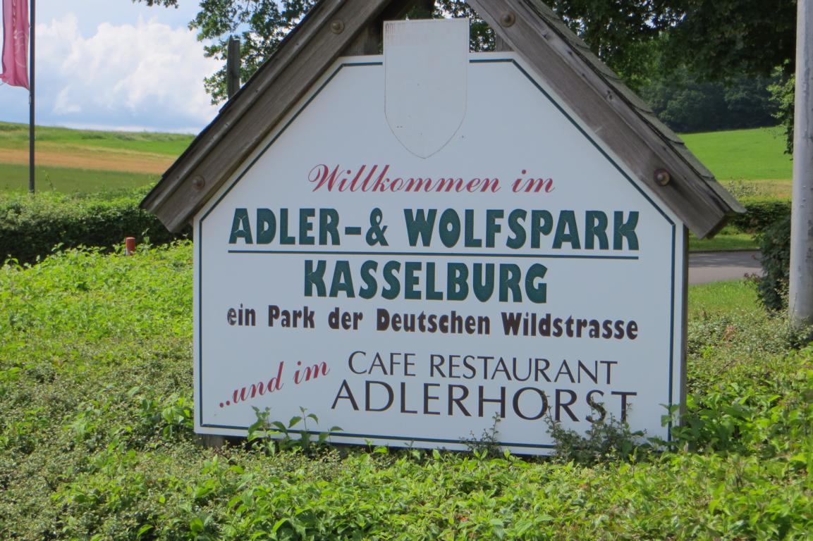 Schild Adler- und Wolfspark Kasselburg