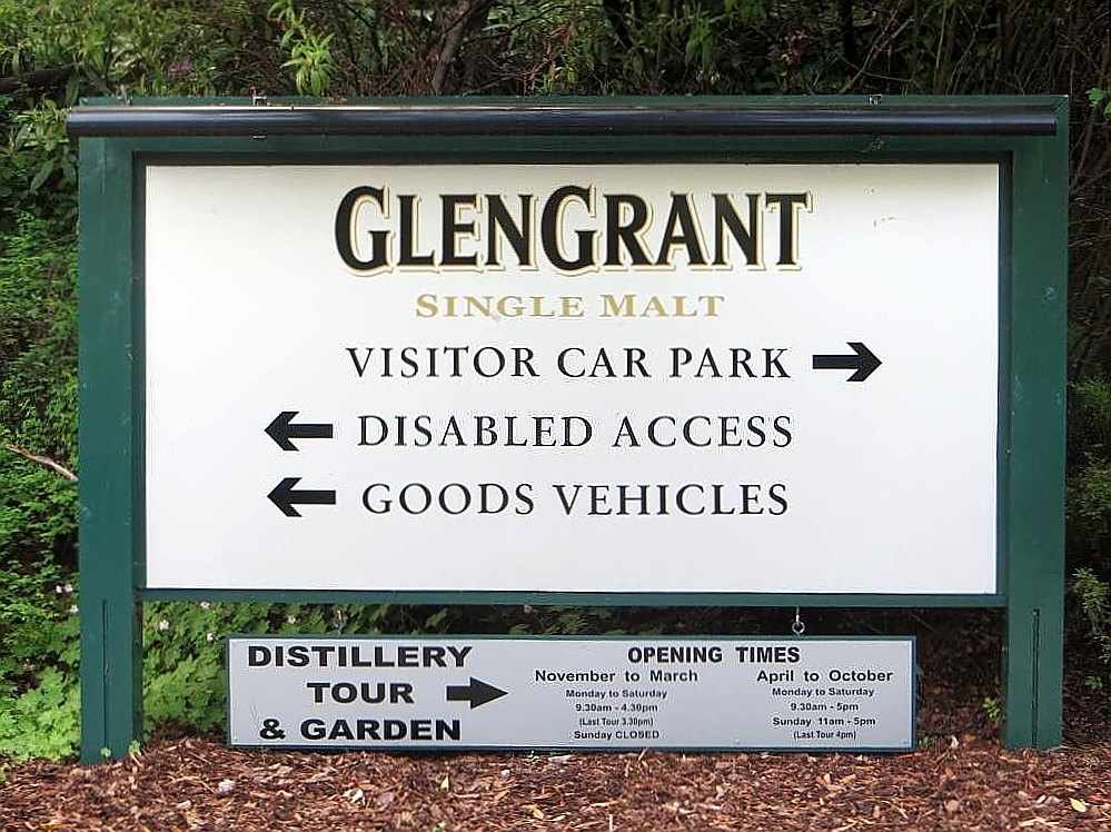 Eingang zur Glen Grant Destillerie