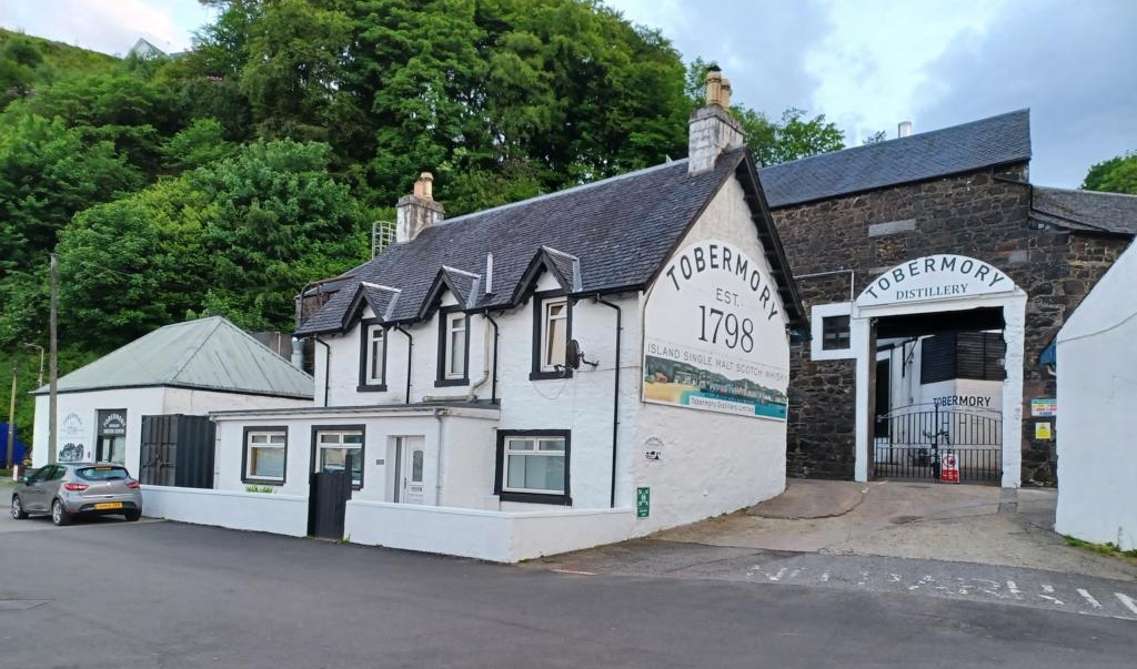 Die Whisky-Destillerie in Tobermory