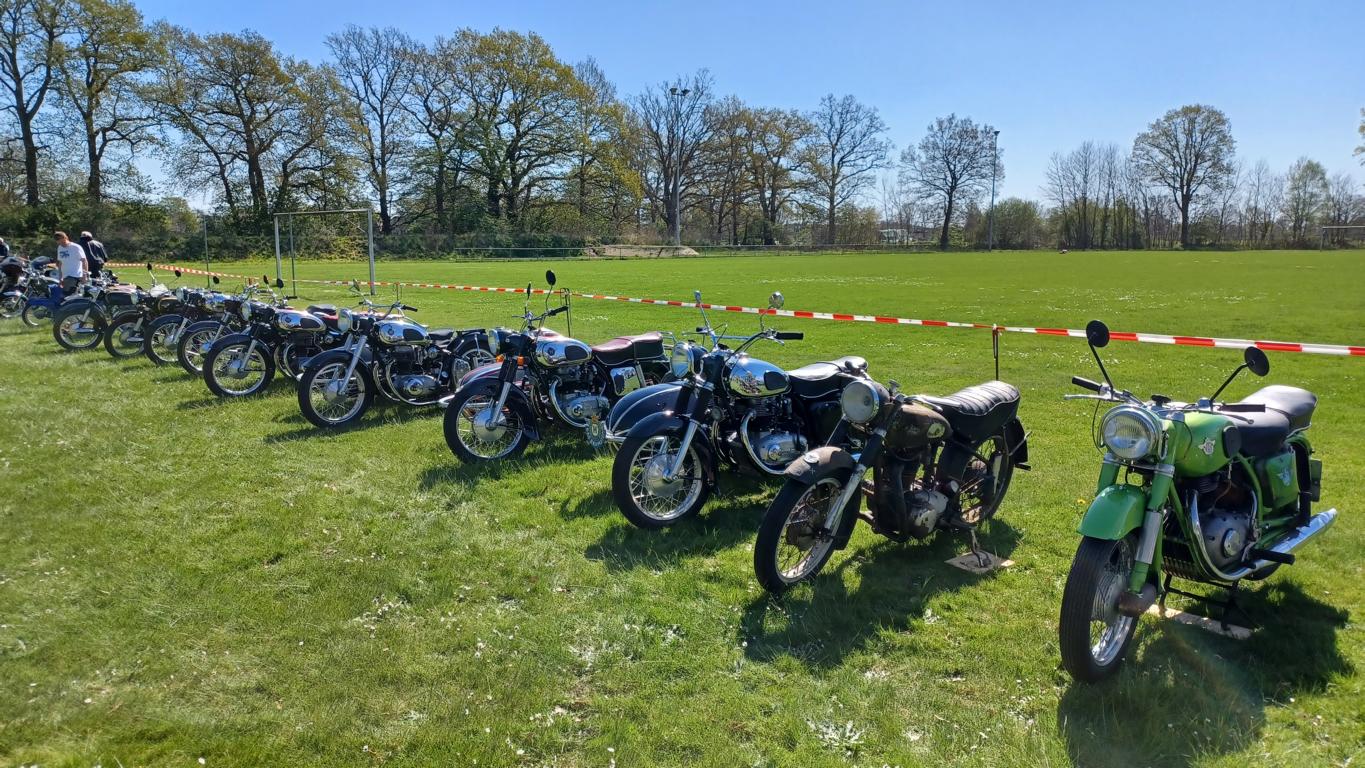 6-Zylinder-Treffen in Brokdorf