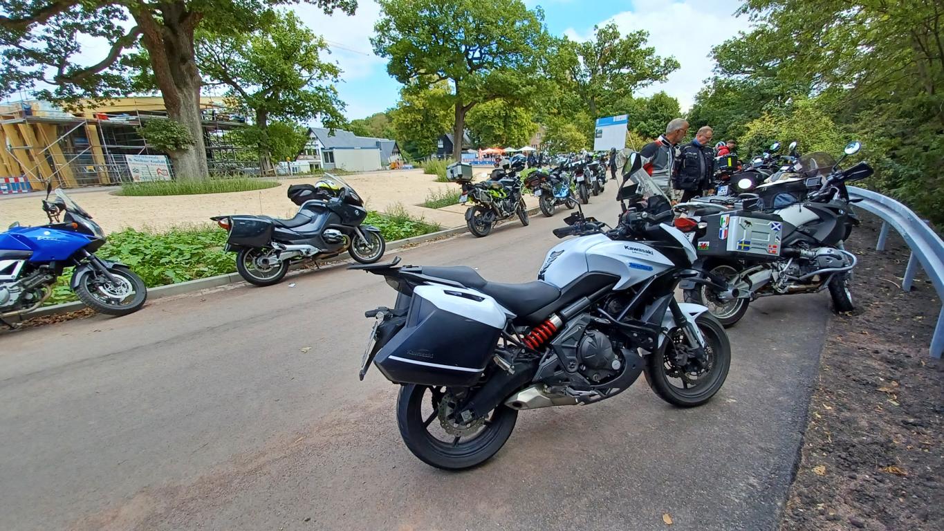 Motorradparkplatz am Kyffhäuser Motorradparkplatz am Kyffhäuser