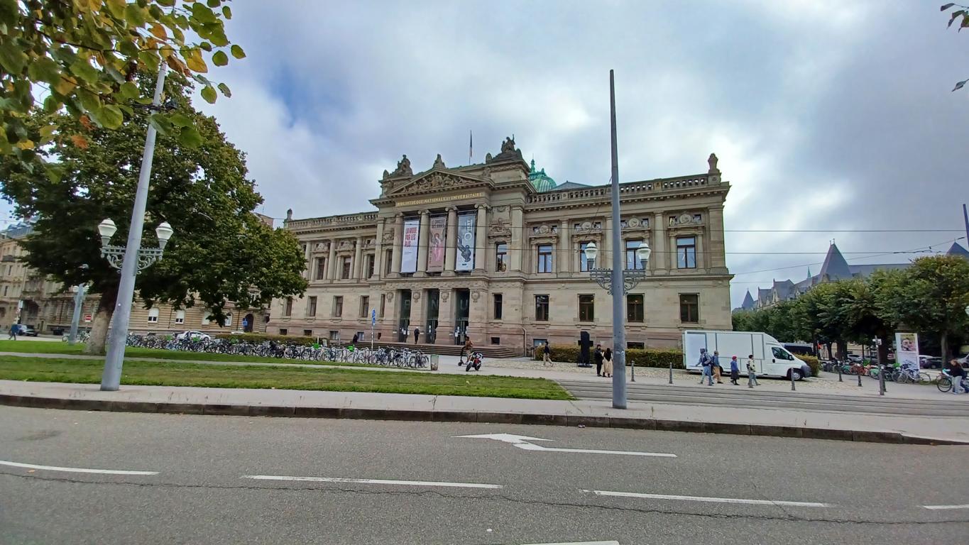 National- und Universitätsbibliothek